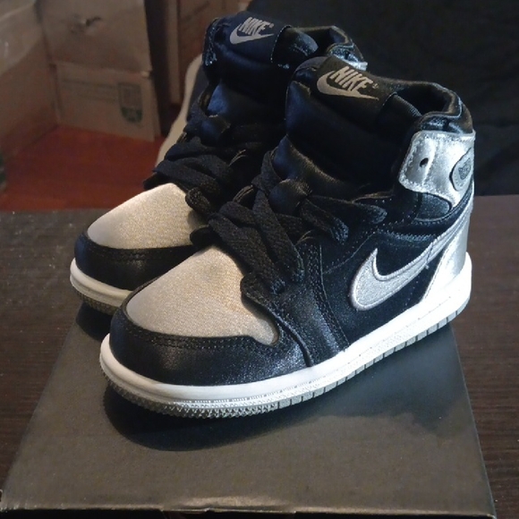Jordan 1 Retro High OG (TD) Satin Shadow Size 7c New With Box - Picture 2 of 10